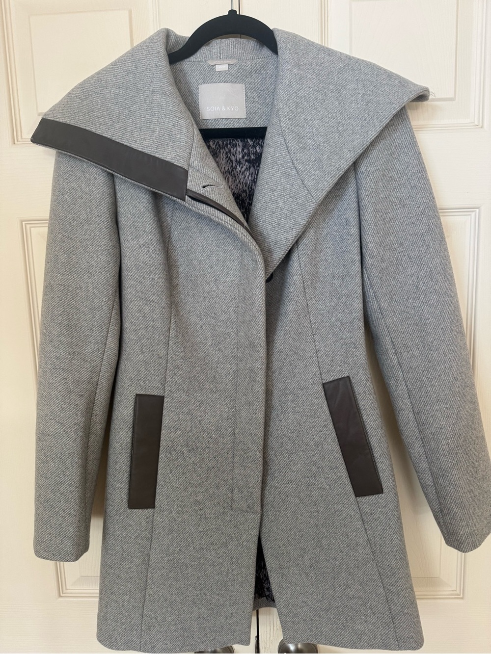 Soia & Kyo Light Gray Wool-Blend Hooded Trench Coat with Dark Trim